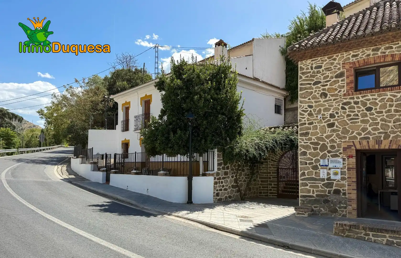 Exterior view of Houses for sale in Pinos Genil  with Heating, Private garden and Terrace