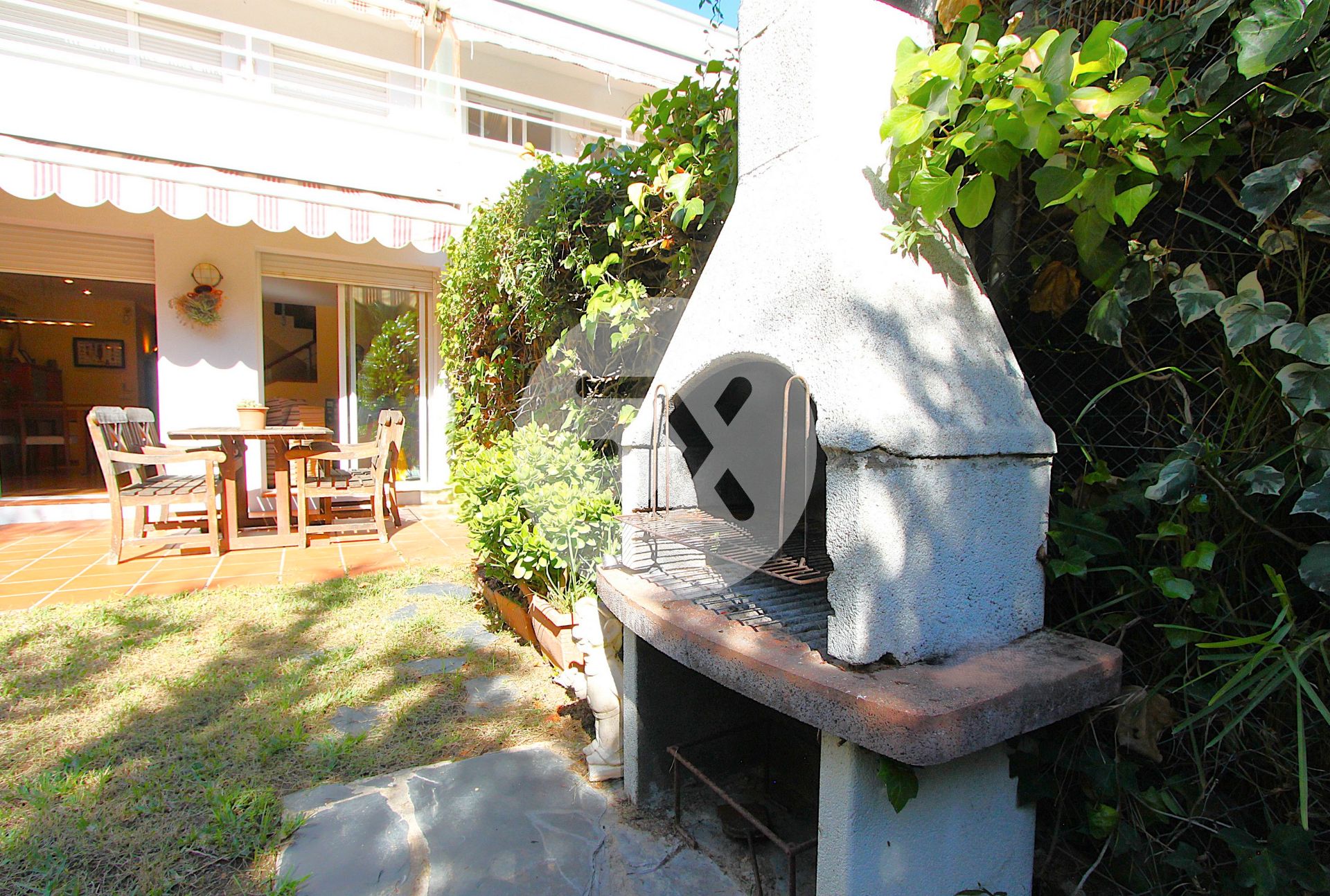 Garden of Single-family semi-detached for sale in Castelldefels  with Air Conditioner, Heating and Private garden
