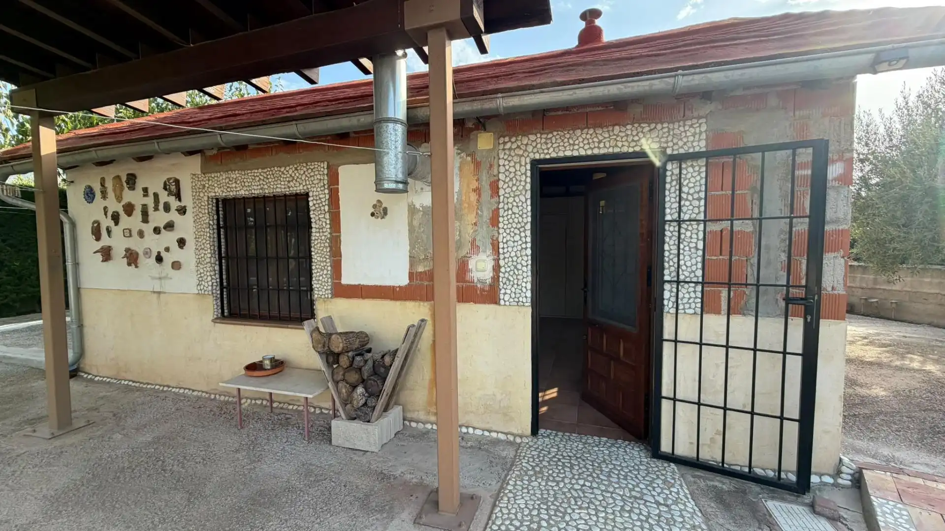 Exterior view of Country homes for sale in Librilla  with Air Conditioner and Furnished