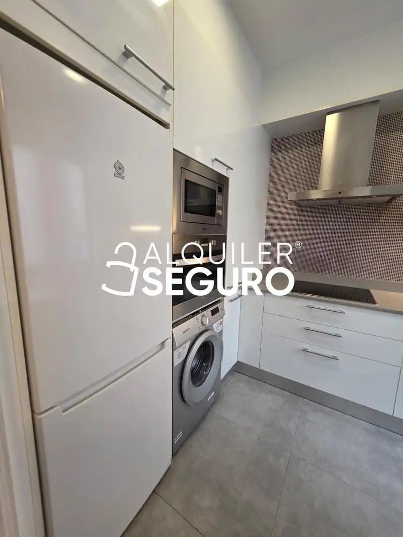 Cocina de Piso de alquiler en Bilbao  con Calefacción y Amueblado