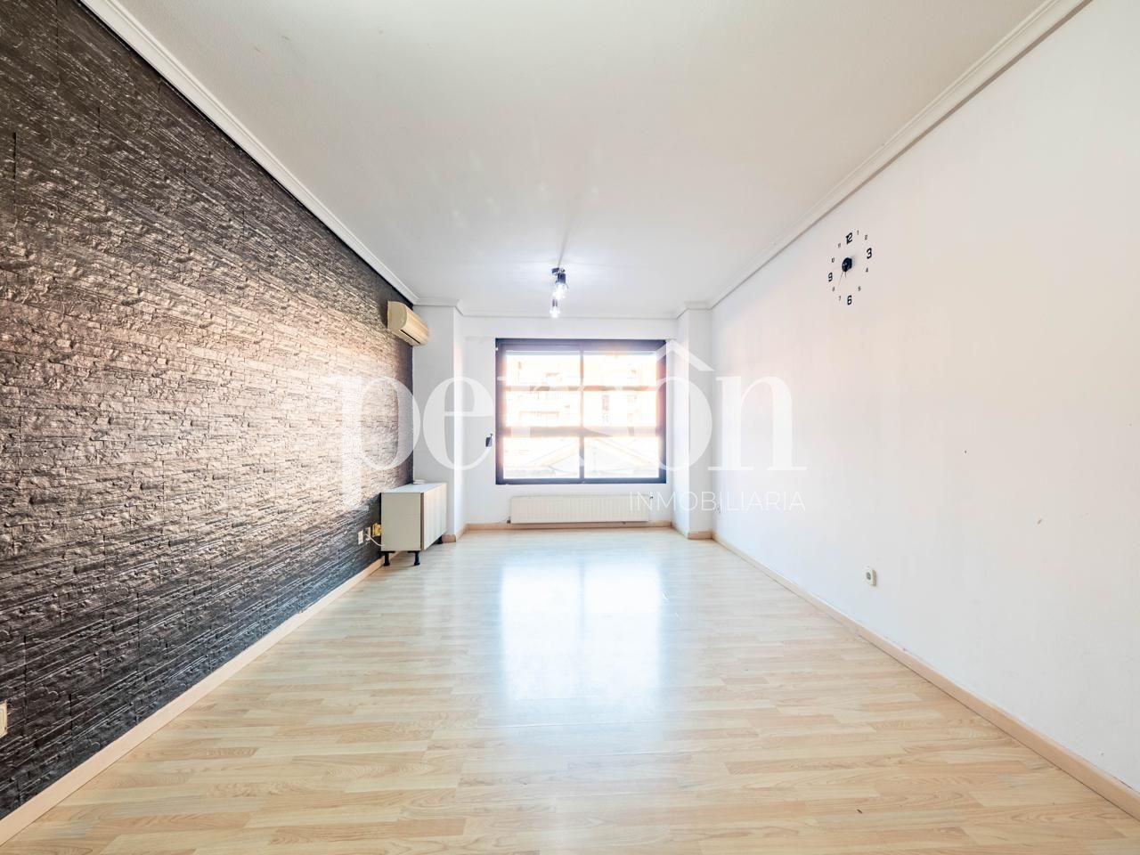 Sala d'estar de Pis en venda en  Valencia Capital amb Aire condicionat