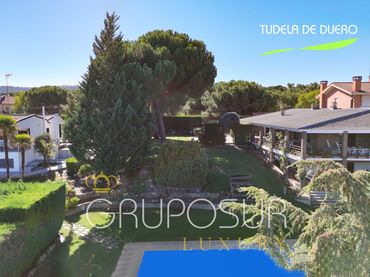 Villa avec balcon à vendre à Calle Santinos 4