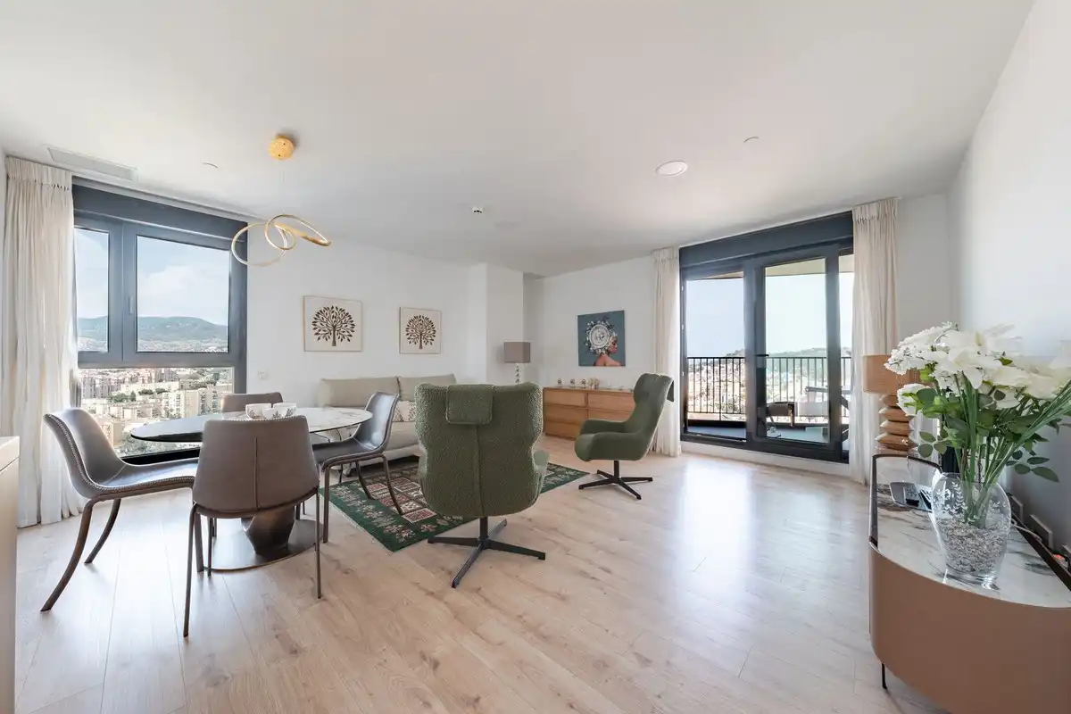 Sala d'estar de Apartament en venda en Málaga amb Aire condicionat, Terrassa i Moblat