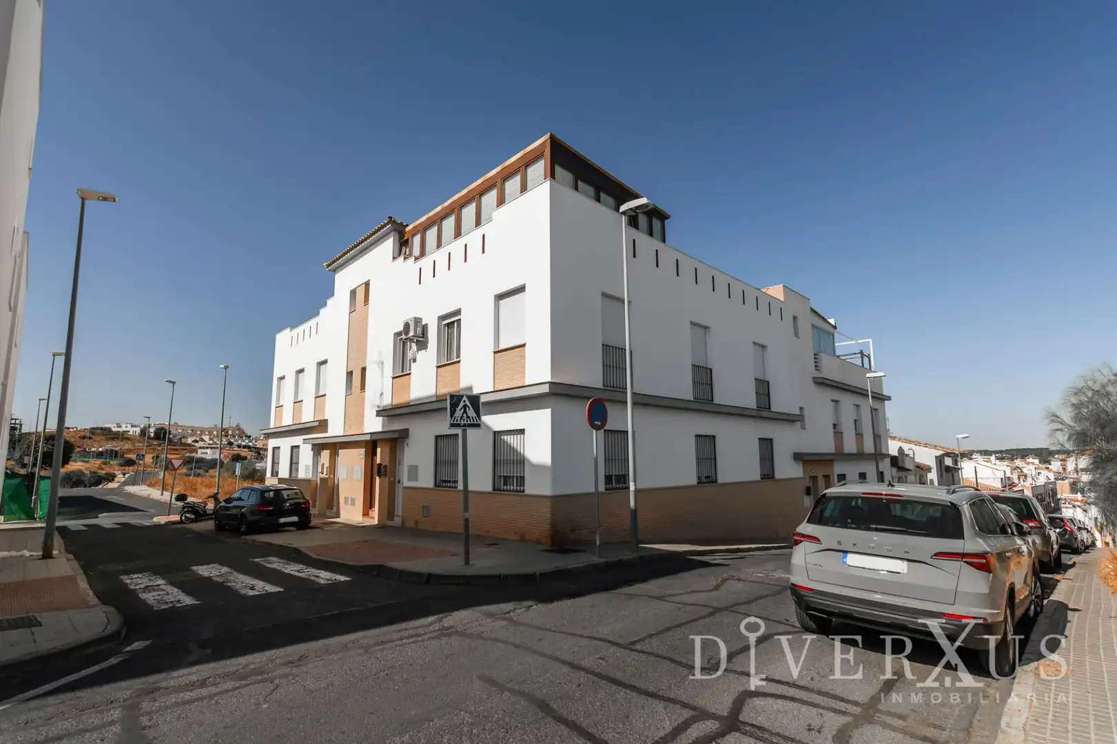 Vista exterior de Casa adosada en venda en Ayamonte amb Aire condicionat, Terrassa i Moblat