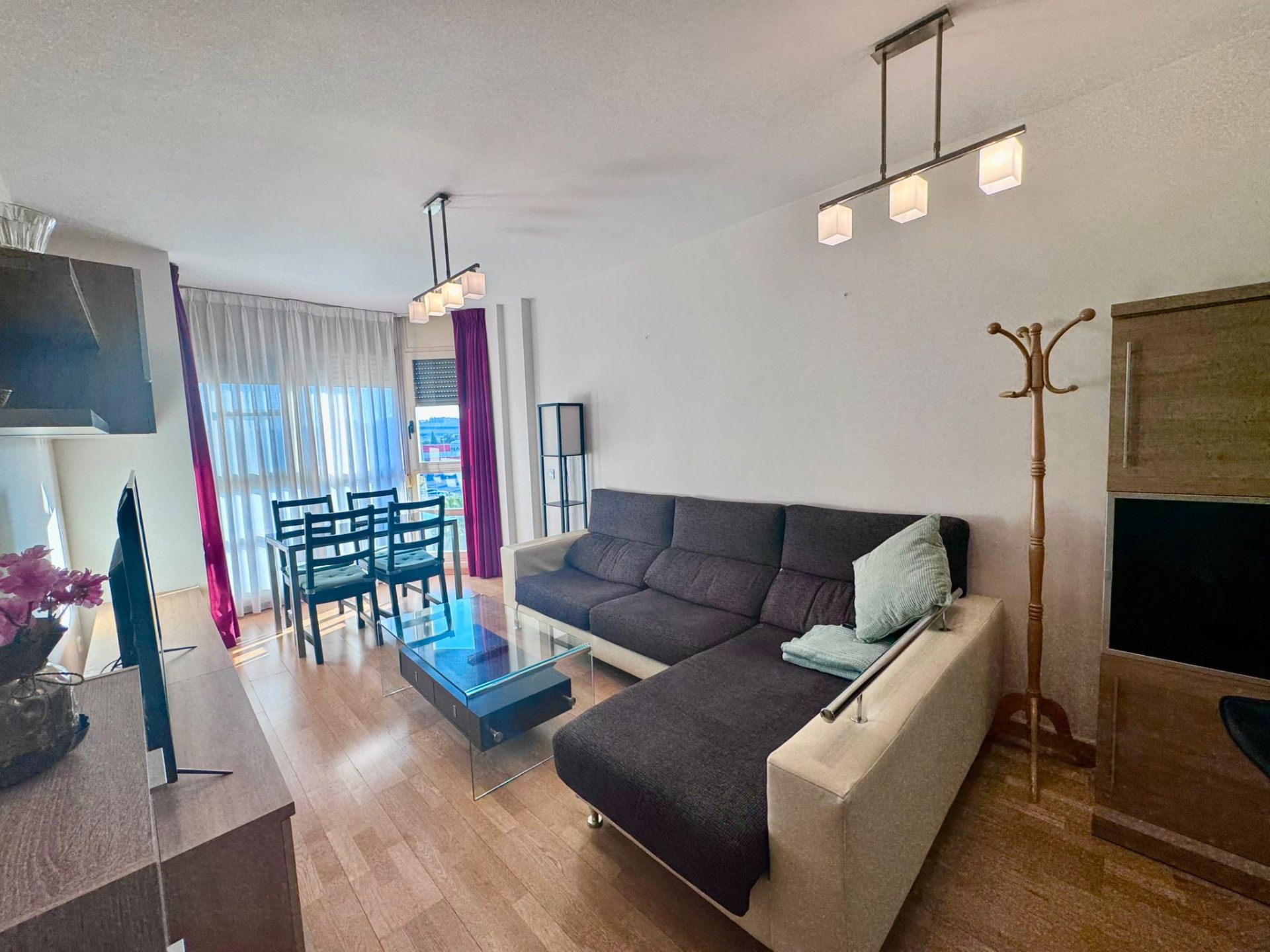 Living room of Flat for sale in  Madrid Capital  with Air Conditioner, Heating and Storage room