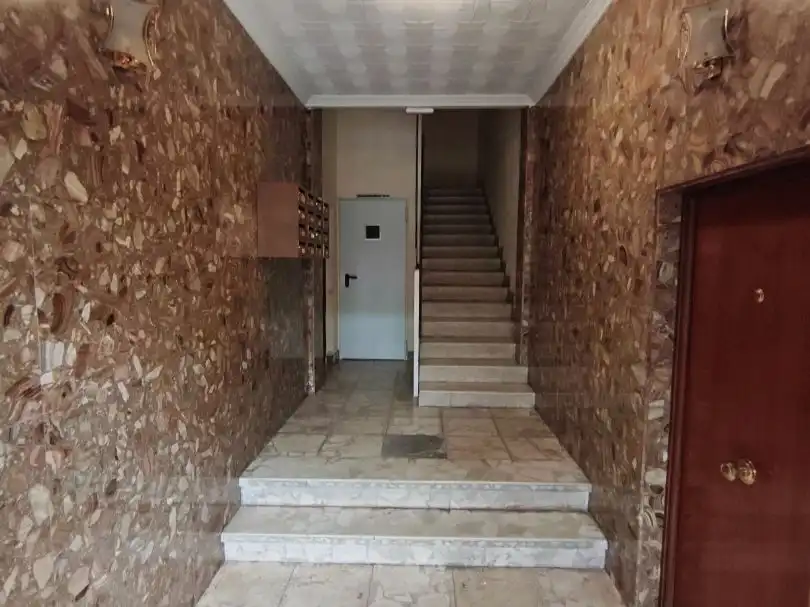 Wohnung zum Verkauf in  Madrid Capital mit Klimaanlage, Terrasse und Balkon