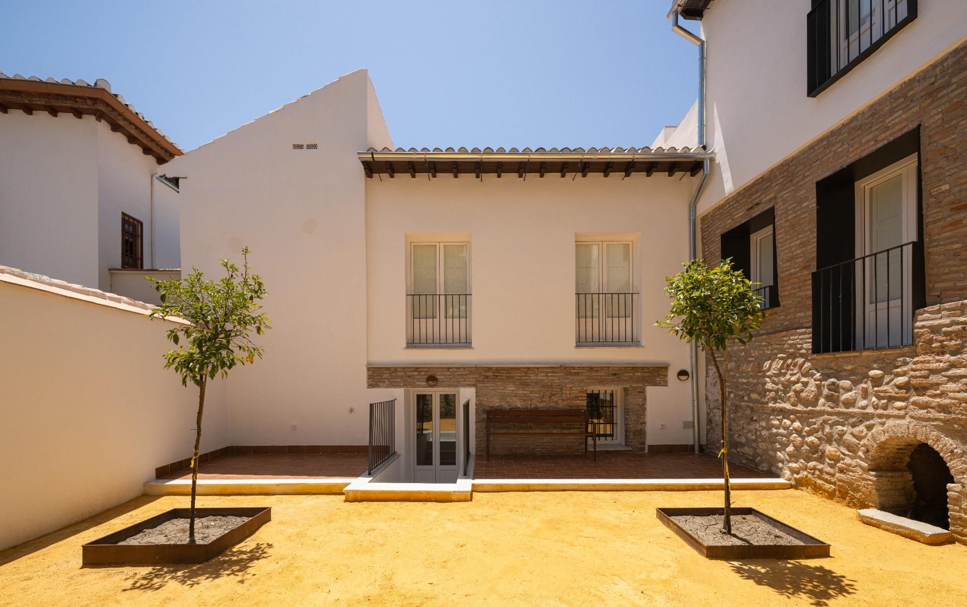 Exterior view of Flat for sale in  Granada Capital  with Air Conditioner