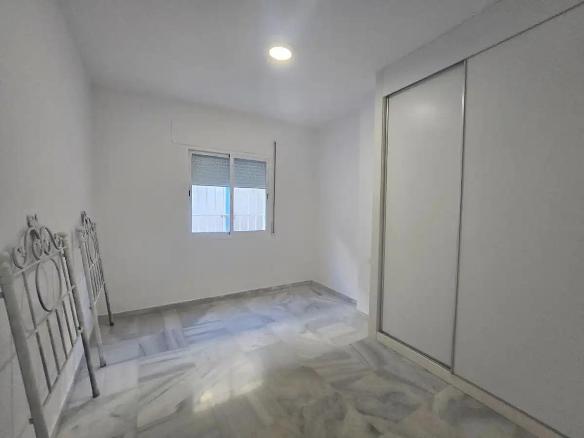 Dormitori de Apartament en venda en Benalmádena amb Aire condicionat, Calefacció i Jardí privat