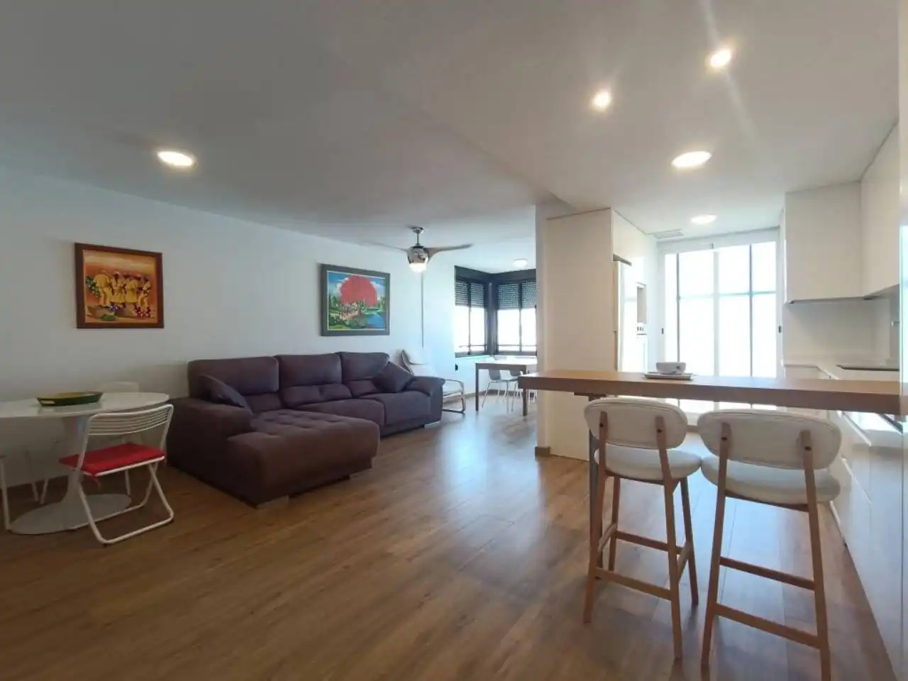 Sala d'estar de Apartament de lloguer en El Campello amb Aire condicionat, Terrassa i Moblat