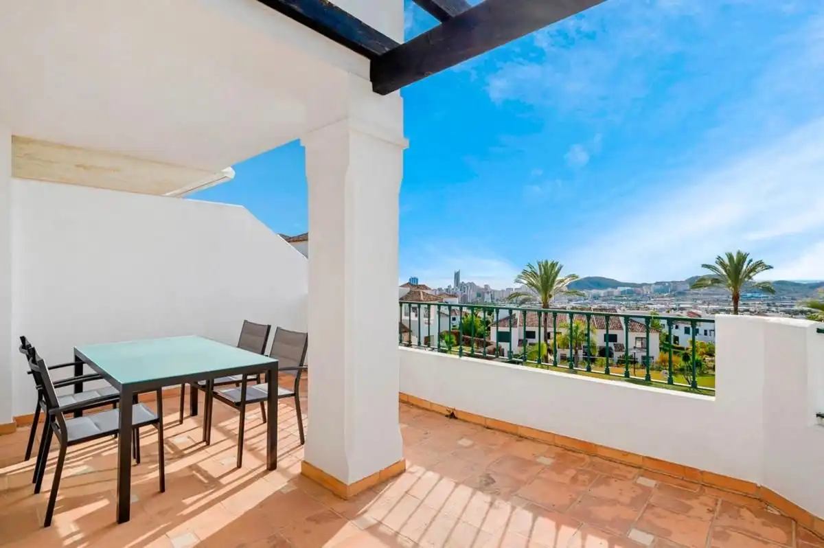 Apartamento en venta en Golf Bahía, imagen 2