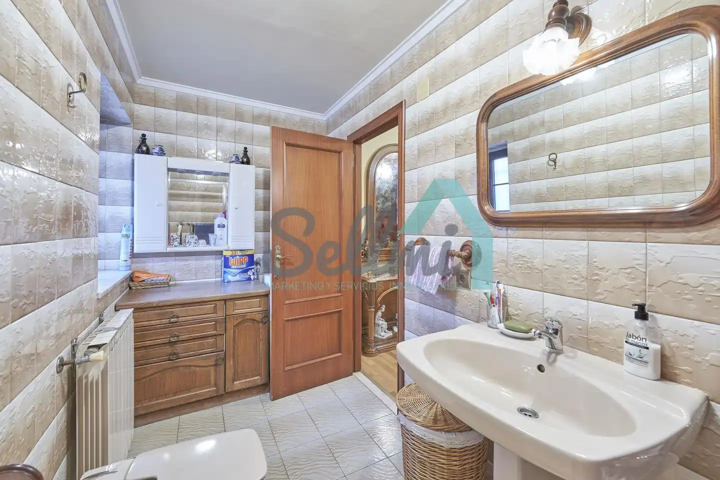 Bathroom of Houses for sale in Ribera de Arriba  with Heating, Private garden and Terrace