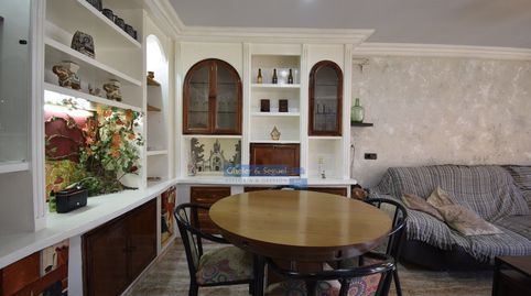 Foto 3 de Dúplex en venta en Avenida de Abril - 9 de Octubre, Sagunto / Sagunt