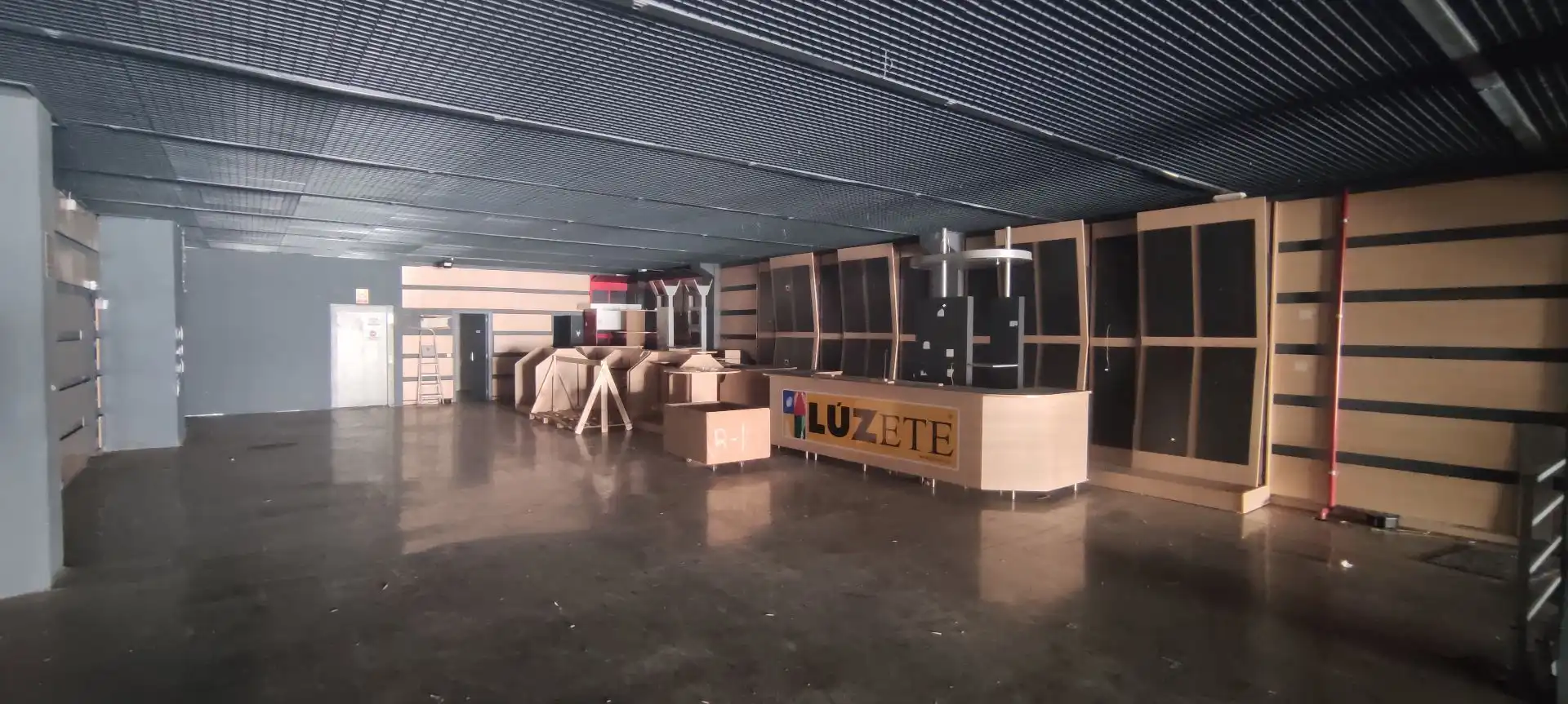 Nave industrial en venta en Maó - Mahón