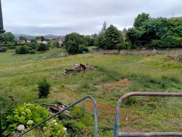 Terreno en Venta en Avenida Juan Carlos I en Maliaño