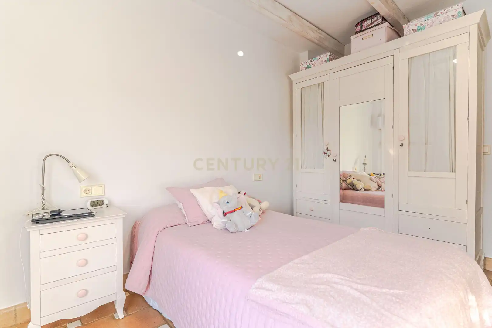 Habitación de Casa o chalet en venta en La Zubia con Aire acondicionado, Jardín privado y Trastero