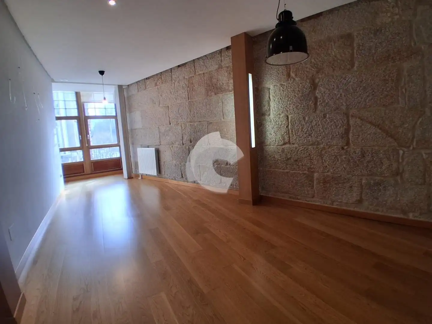 Wohnzimmer von Wohnung zur Miete in Vigo  mit Heizung, Parkett und Abstellraum