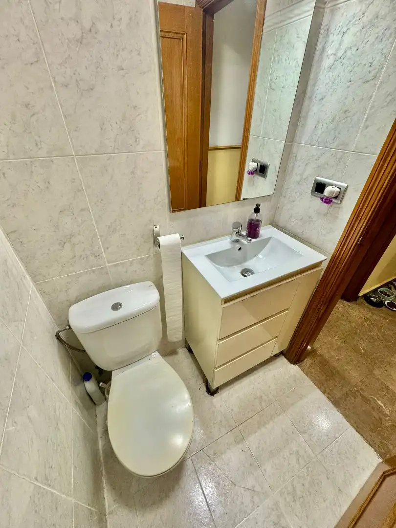 Badezimmer von Wohnung zum Verkauf in Valencia mit Klimaanlage