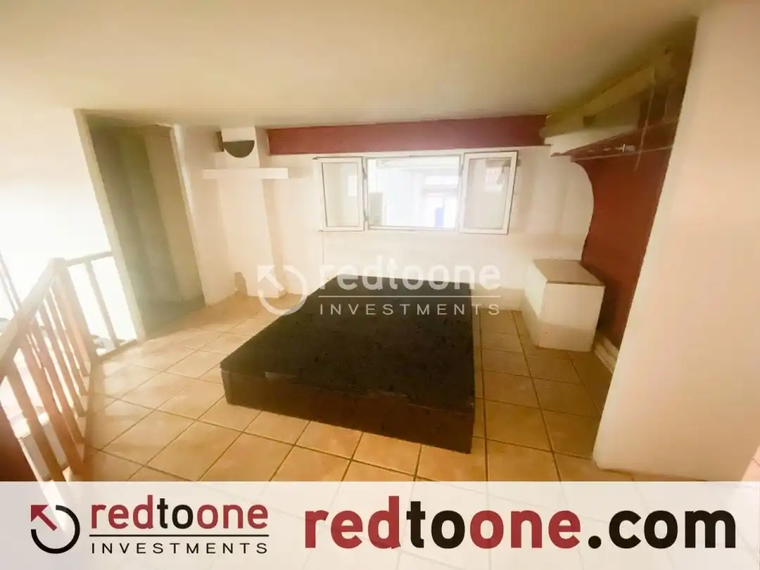 Schlafzimmer von Garage zum Verkauf in Alicante / Alacant