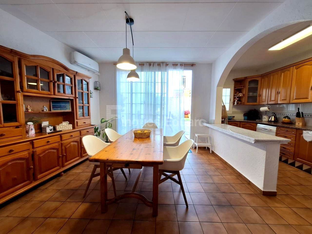 Menjador de Casa o xalet en venda en Argentona amb Aire condicionat i Terrassa