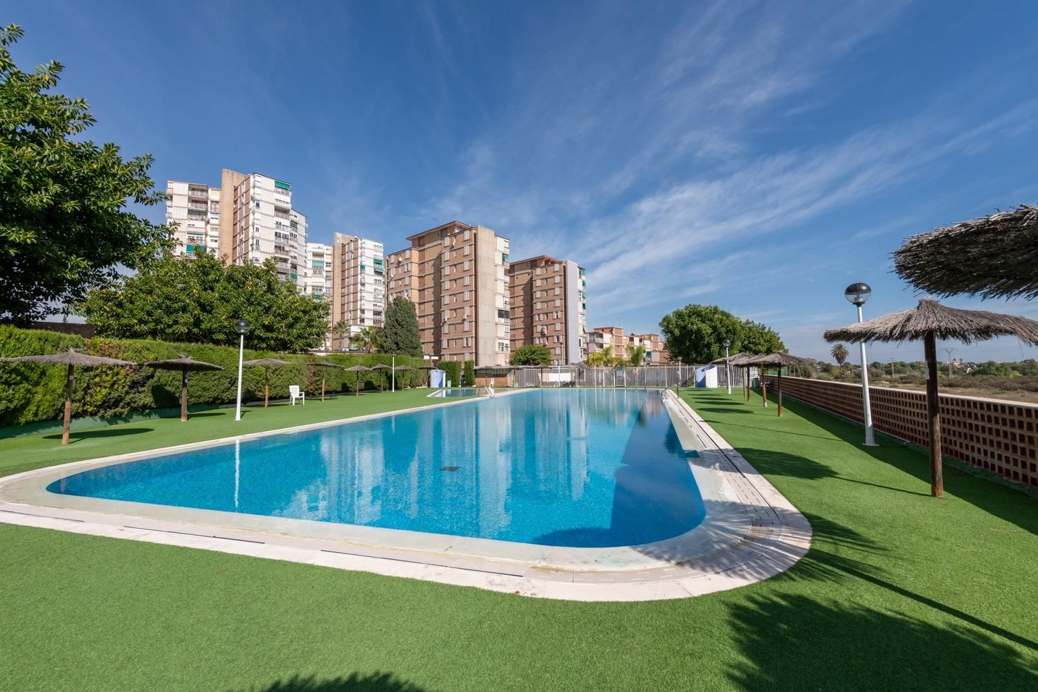 Swimming pool of Flat for sale in Alicante / Alacant  with Heating, Terrace and Community pool