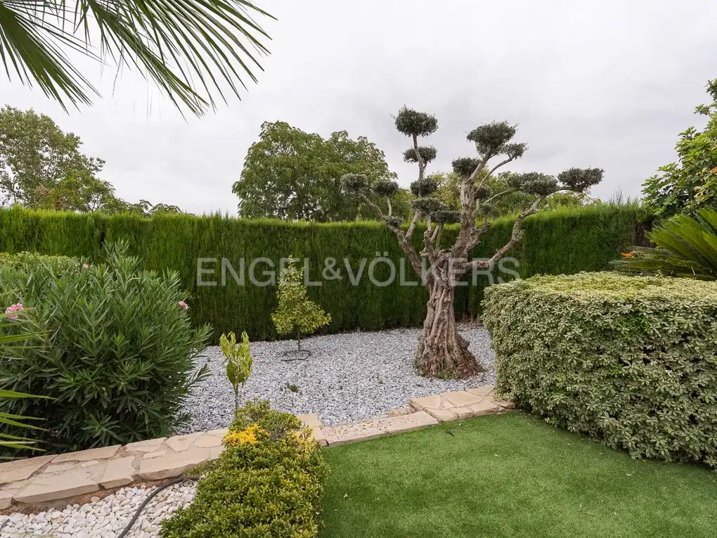 Garden of Houses for rent in Bétera  with Air Conditioner, Heating and Private garden
