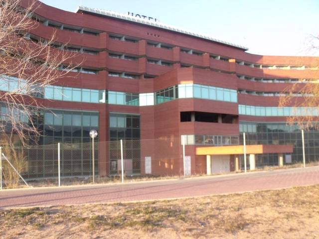 Local comercial en Venta en El Clavín - Valdeluz