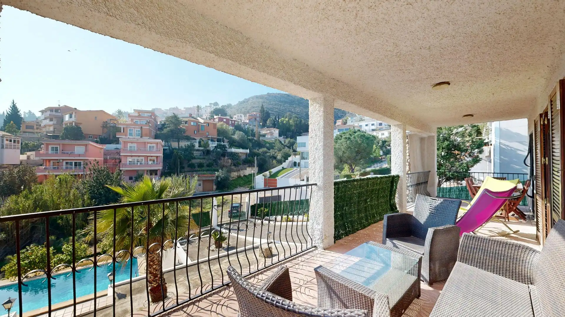 Terrasse von Haus oder Chalet zum Verkauf in Chiva mit Privatgarten und Abstellraum