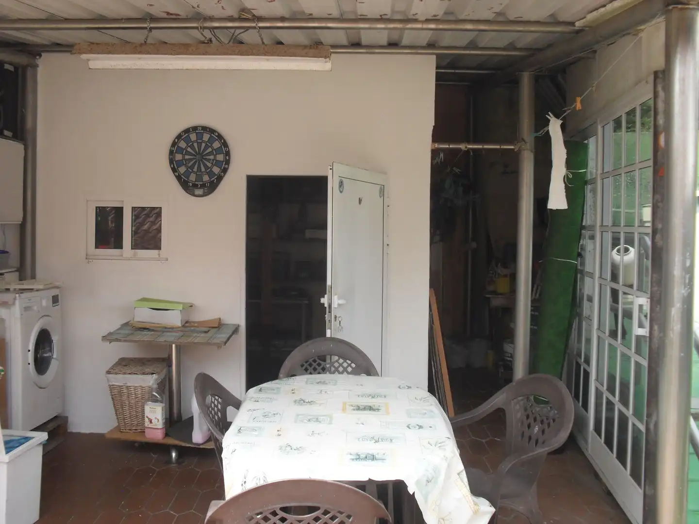 Cuina de Casa o xalet en venda en Vigo  amb Jardí privat, Terrassa i Traster