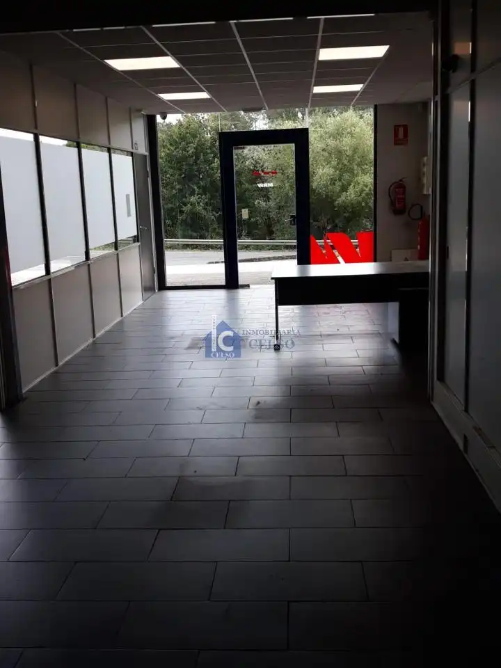 Nau industrial de lloguer en San Cibrao das Viñas