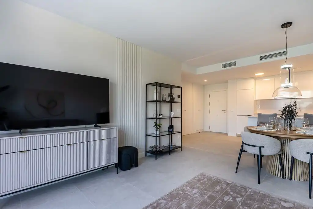 Apartment with pool for sale in Estepona Pueblo, imagen 8