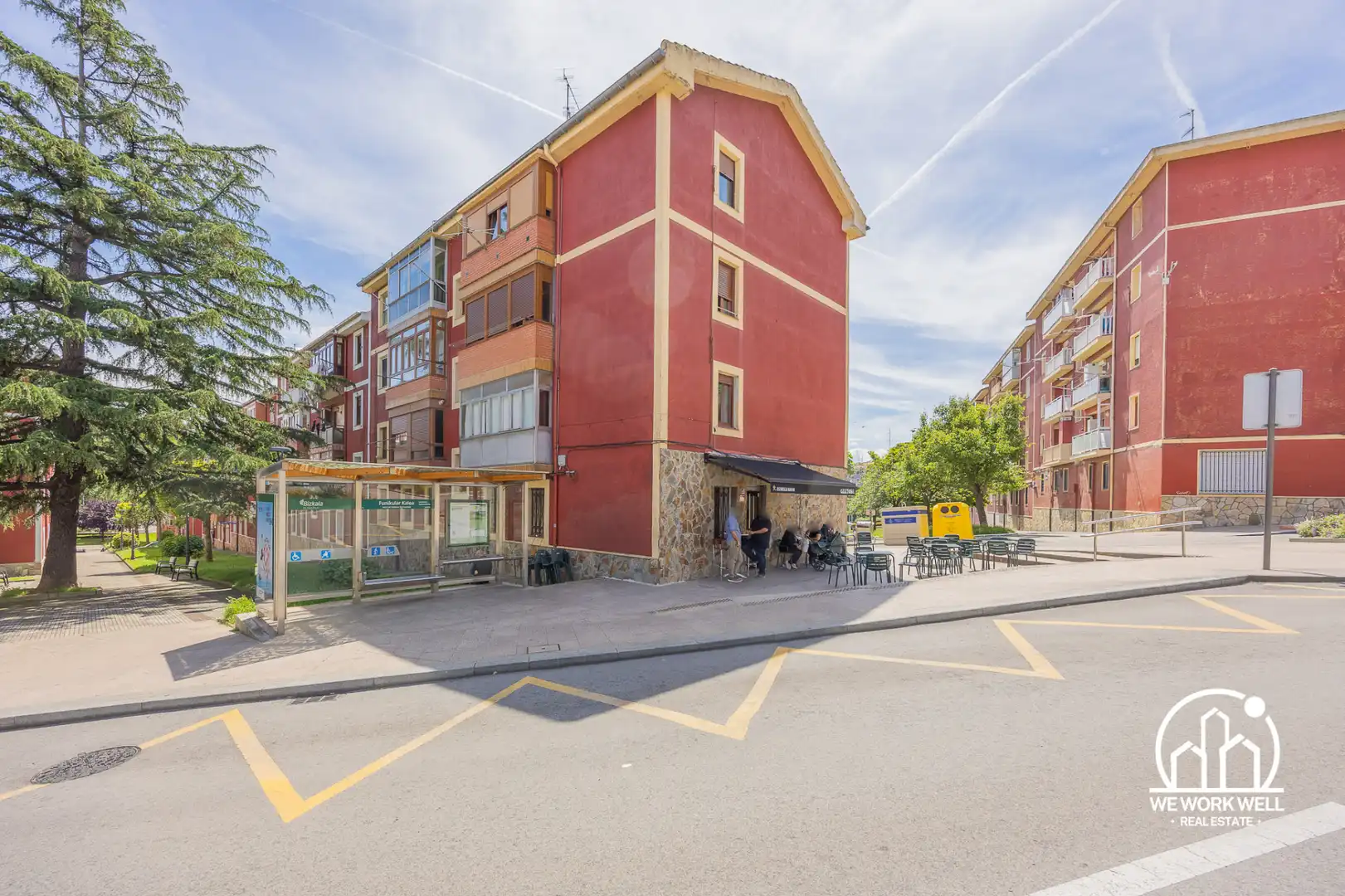 Local commercial à vendre à BI-3724