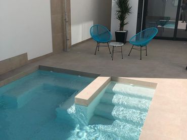House with pool for sale in N/A