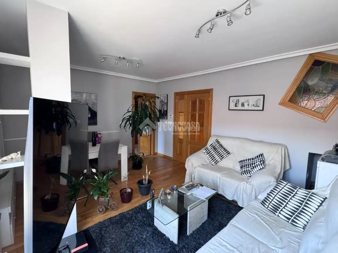 Wohnzimmer von Wohnung zum Verkauf in Villaquilambre mit Heizung und Abstellraum