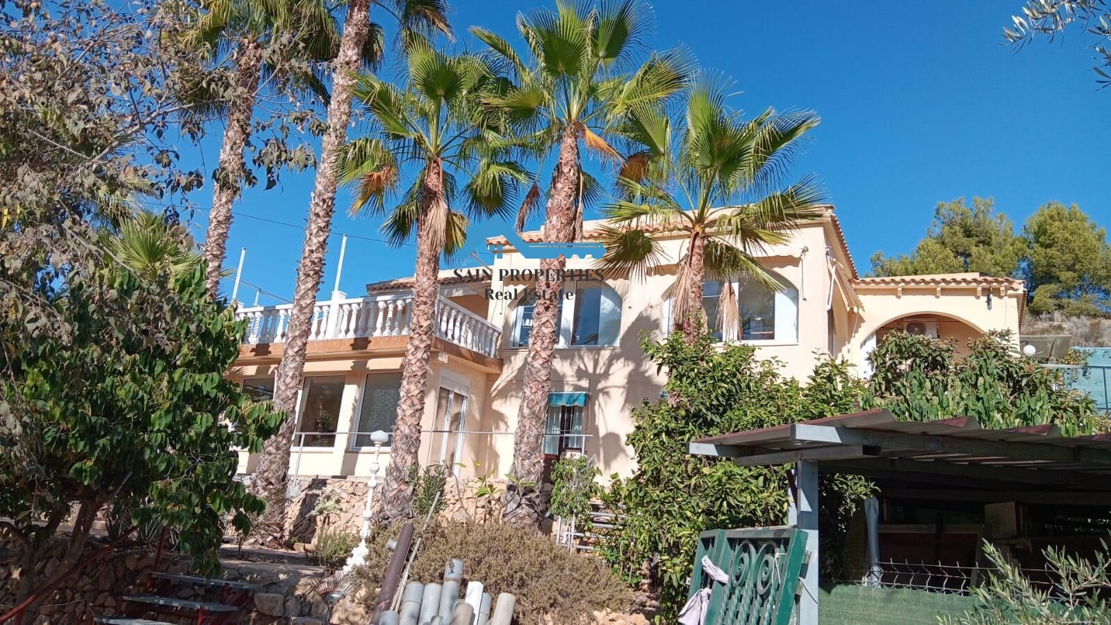 Vista exterior de Finca rústica en venda en La Nucia amb Jardí privat, Terrassa i Traster