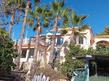 Maison rustique avec balcon à vendre à El Tossal - Bello Horizonte