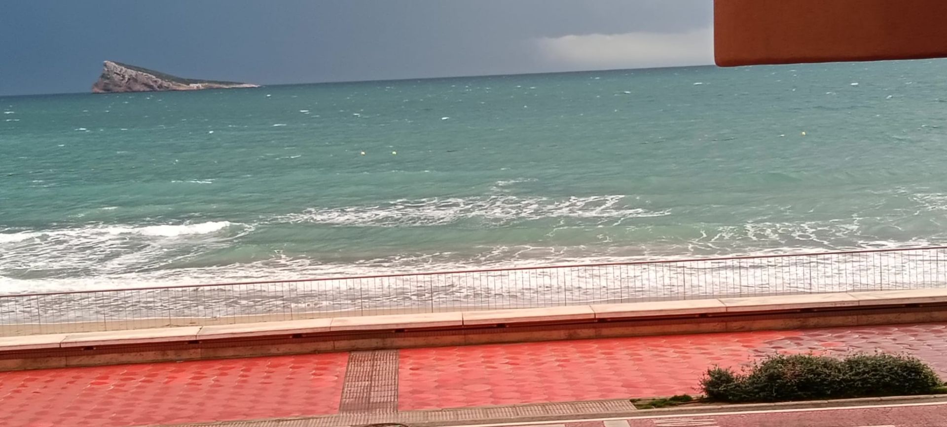 Vista exterior de Estudio en venta en Benidorm