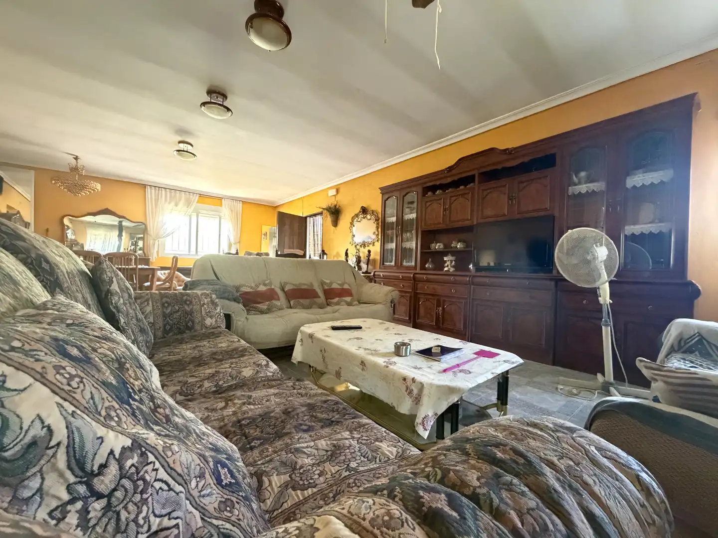 Sala de estar de Casa o chalet en venta en Escalona con Calefacción, Jardín privado y Terraza