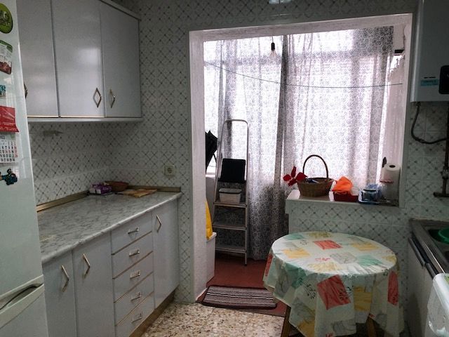 Kitchen of Flat for sale in Alcorcón  with Air Conditioner, Heating and Private garden