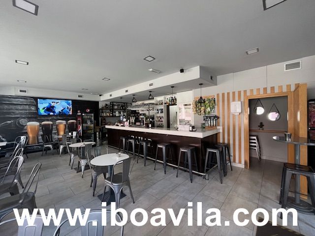 Local en traspaso en Pontevedra Capital  con Aire acondicionado, Calefacción y Terraza