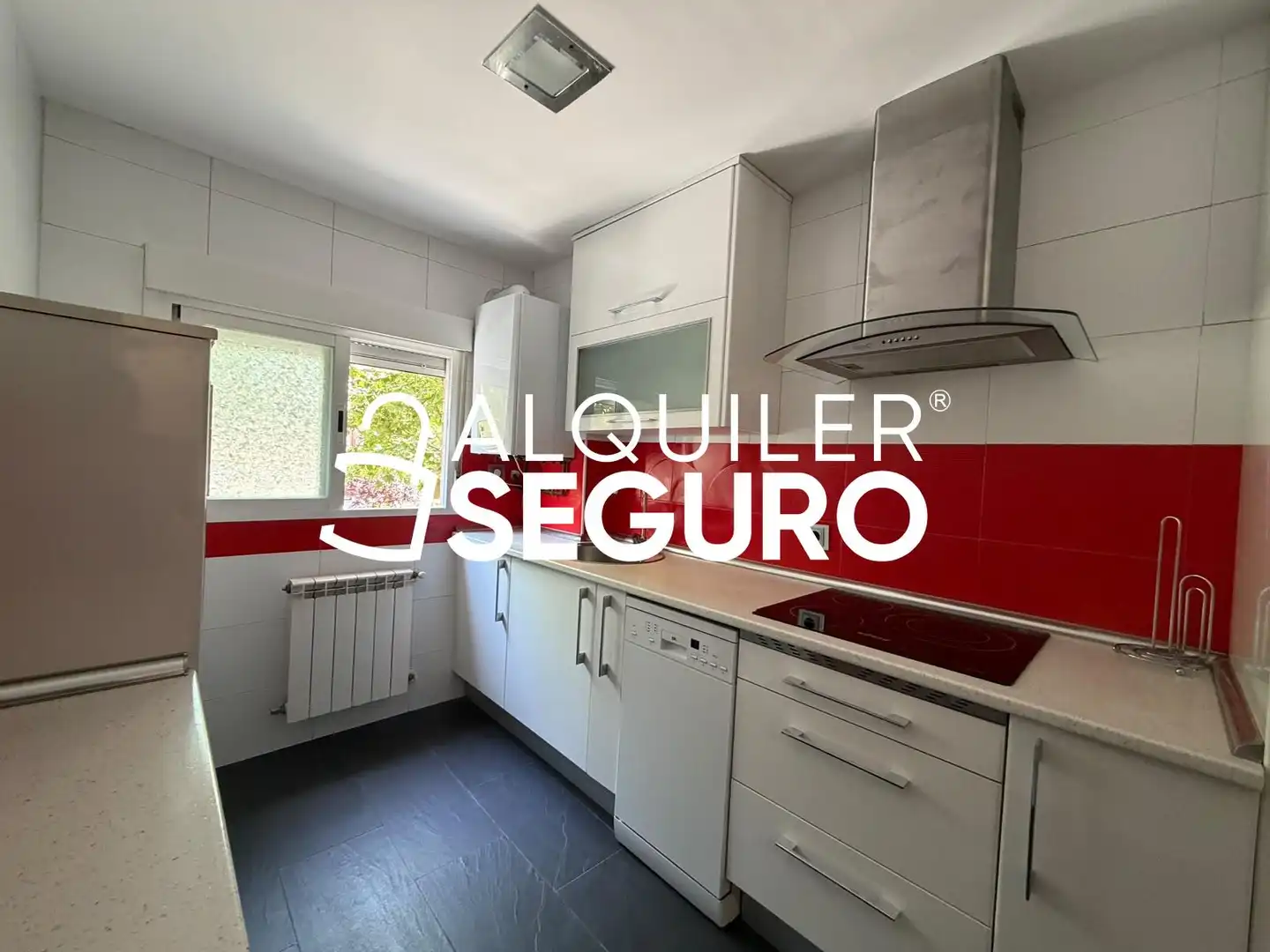 Cuina de Pis de lloguer en Madrid amb Calefacció