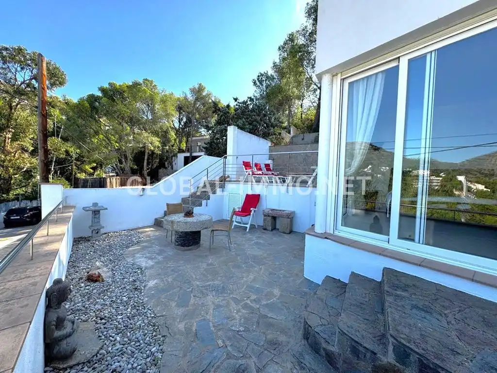 Vista exterior de Casa o xalet en venda en Roses amb Aire condicionat, Calefacció i Terrassa