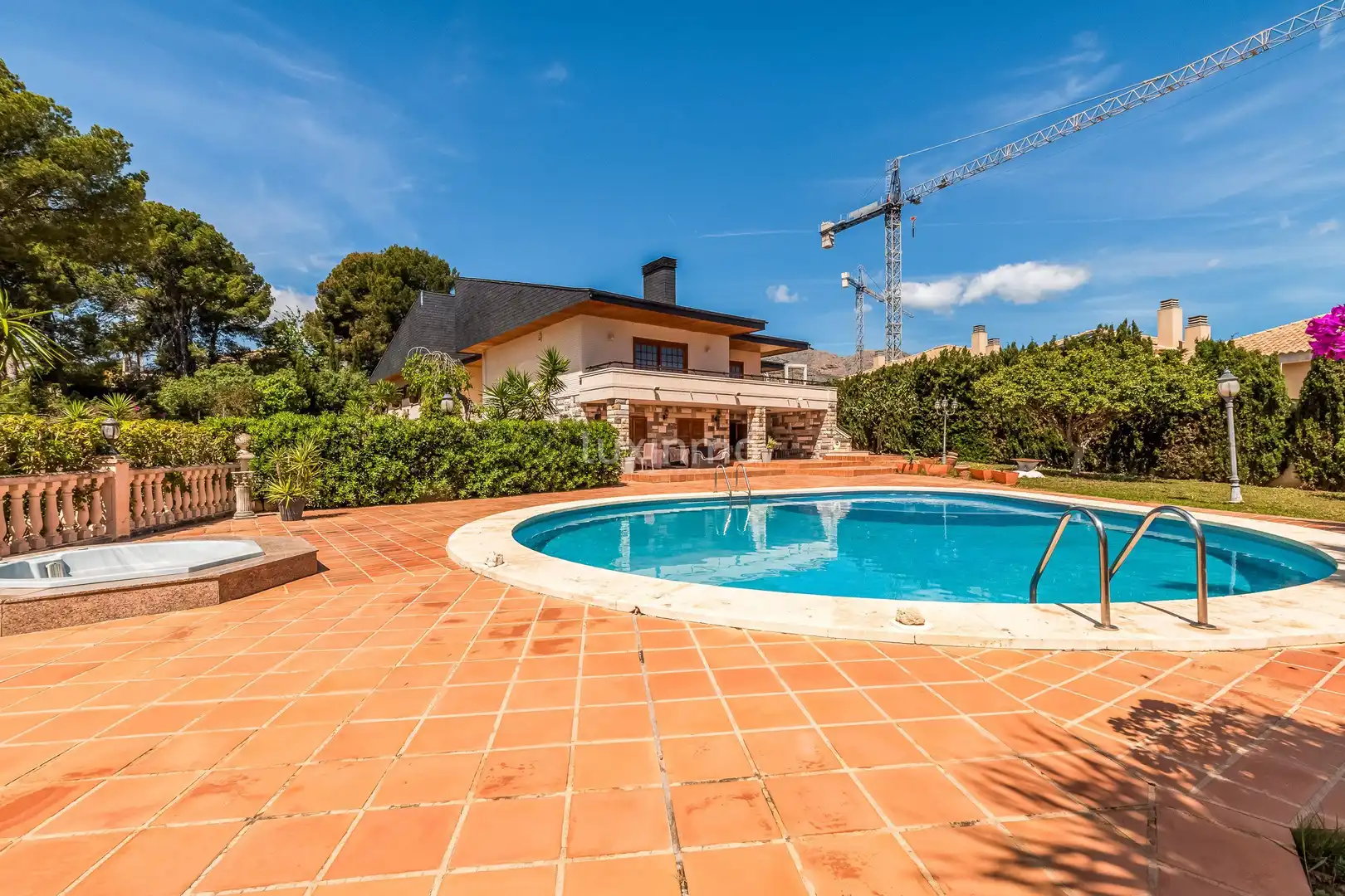 Piscina de Casa o chalet en venta en La Nucia con Aire acondicionado, Terraza y Trastero