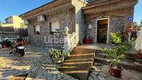 Vista exterior de Casa o xalet en venda en Tordera amb Terrassa