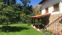 Jardí de Casa o xalet en venda en Alfoz de Lloredo amb Terrassa