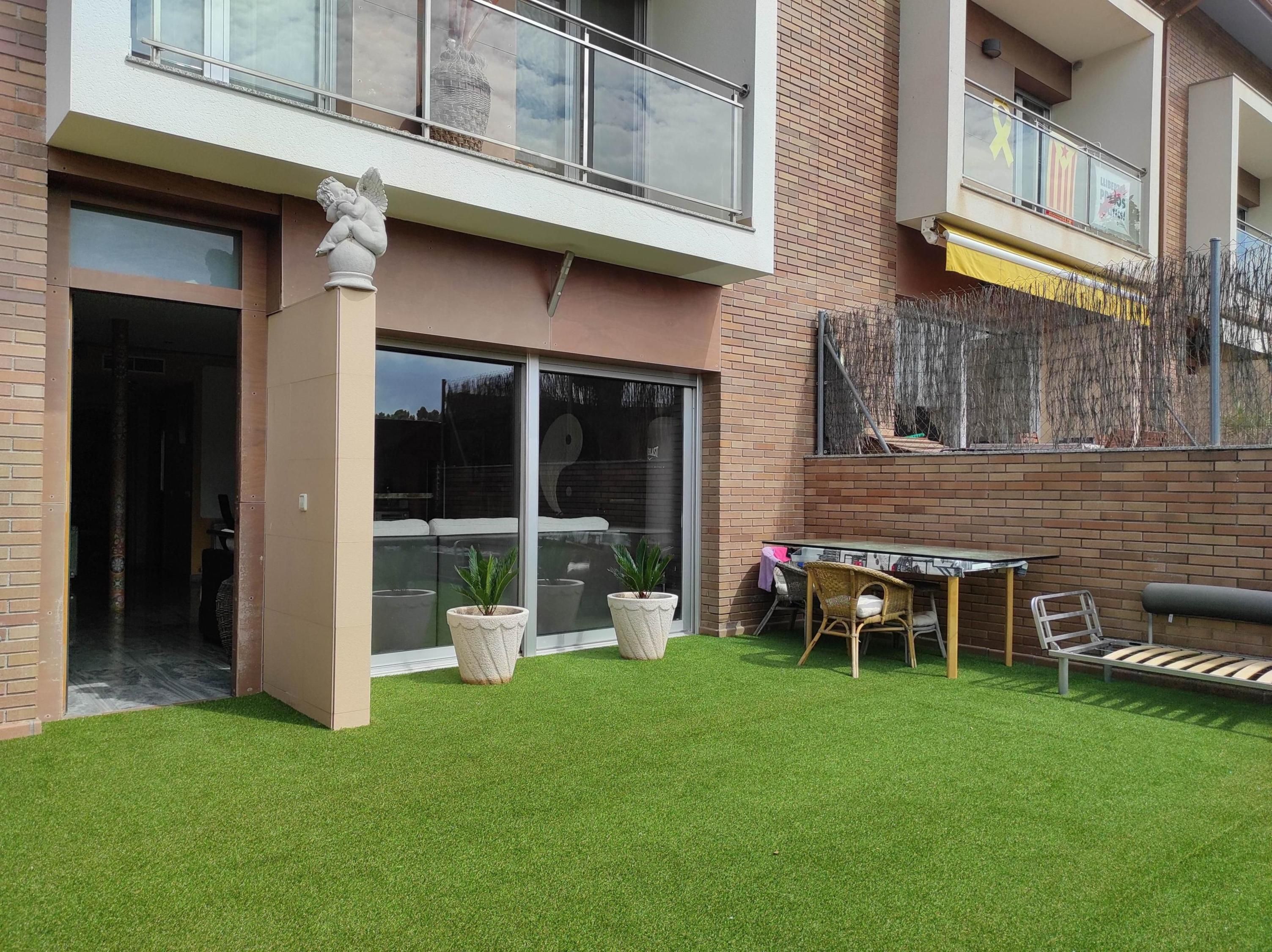 Terrace of House or chalet for sale in Callús  with Private garden, Oven and Balcony