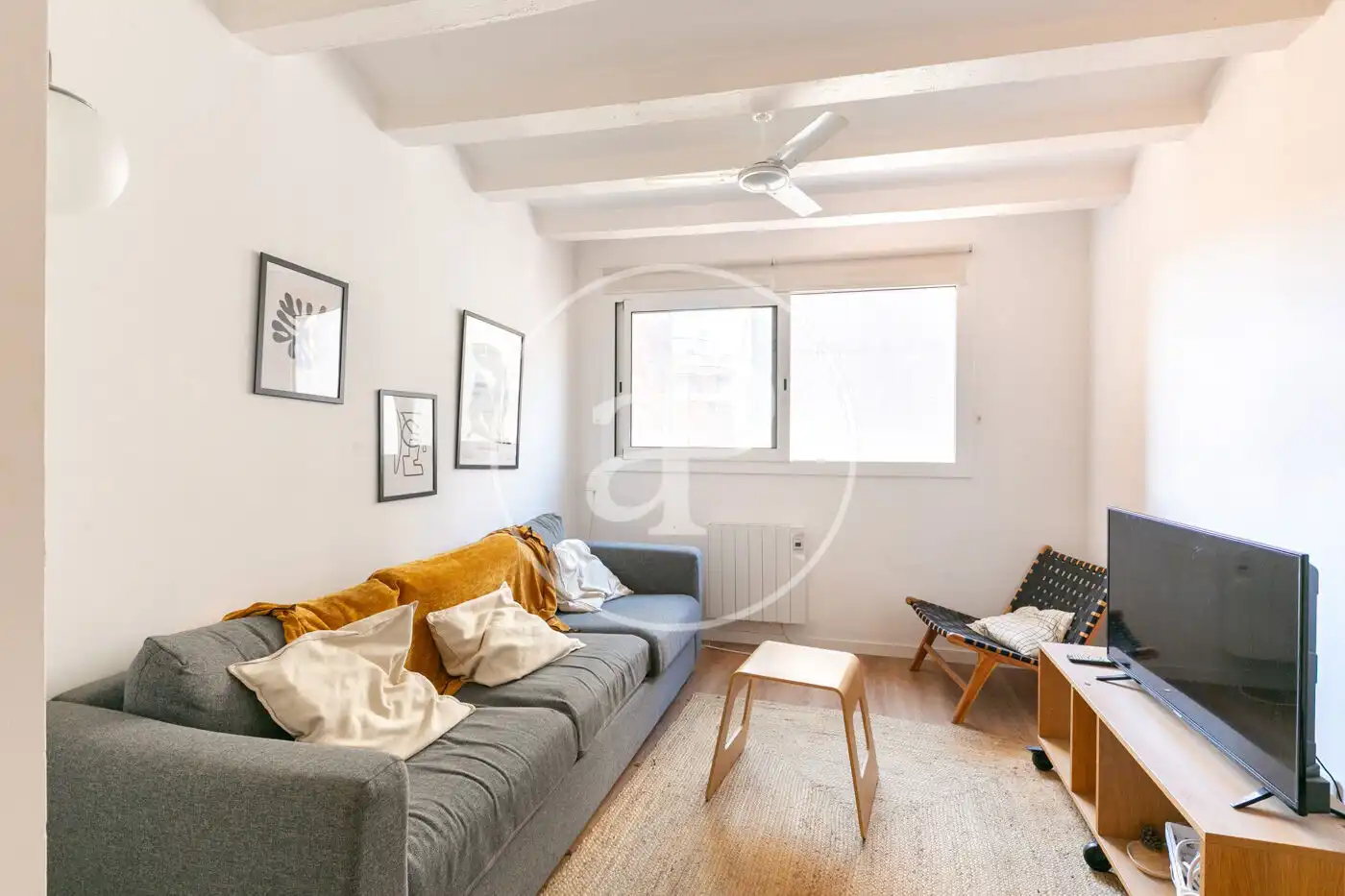 Living room of Flat for sale in  Barcelona Capital  with Heating and Furnished