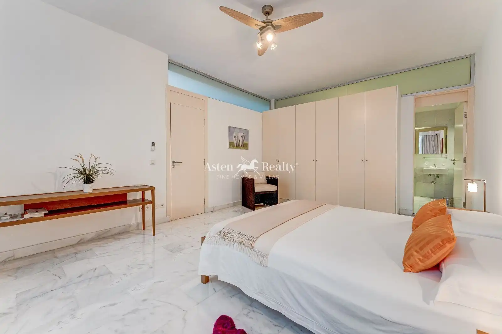 House with pool for sale in Londres, imagen 43
