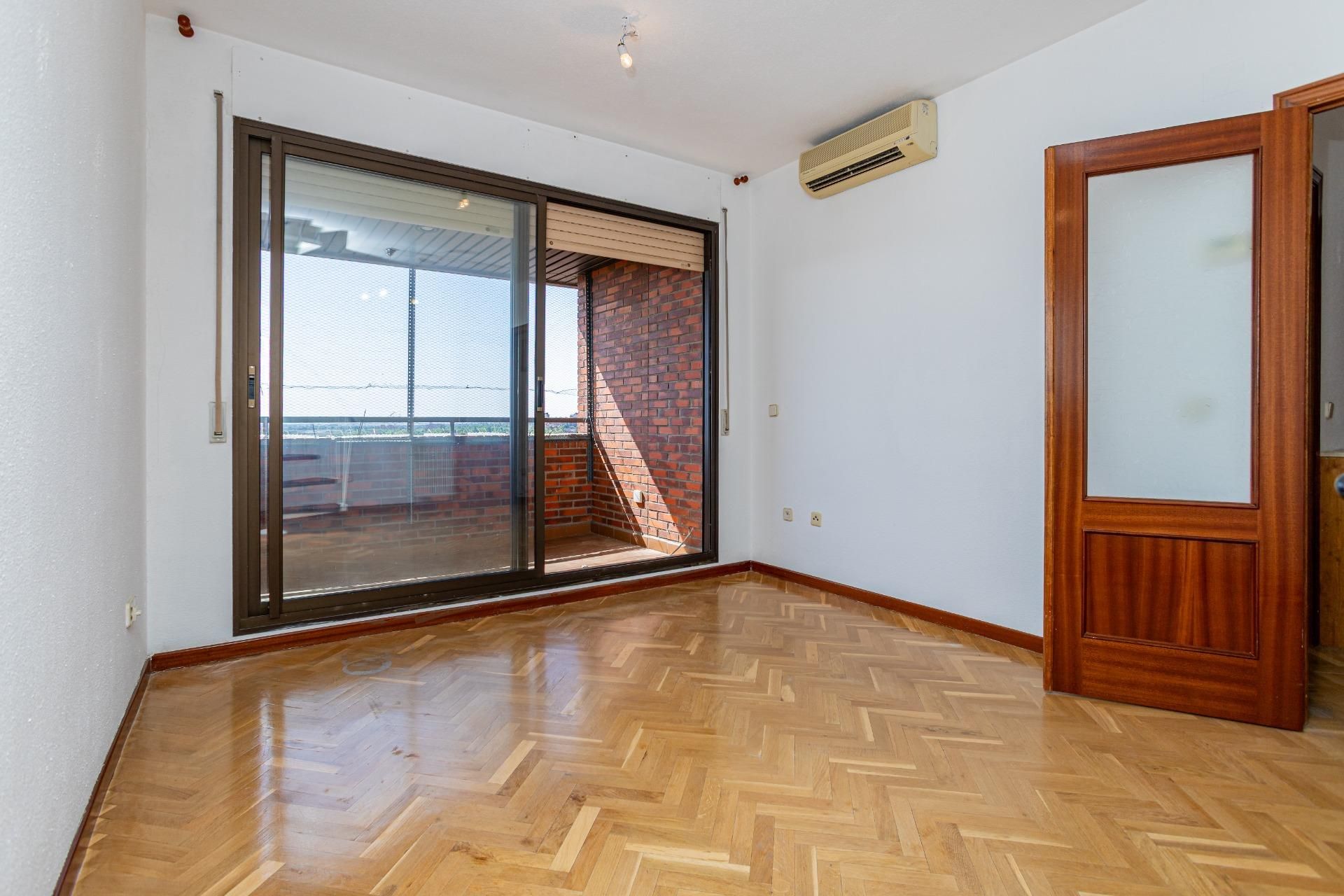 Dormitori de Dúplex en venda en Tres Cantos amb Aire condicionat, Calefacció i Parquet