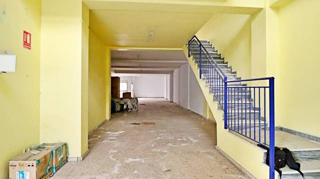 Local comercial en Venta en Reina Victoria - Miguel Hernández