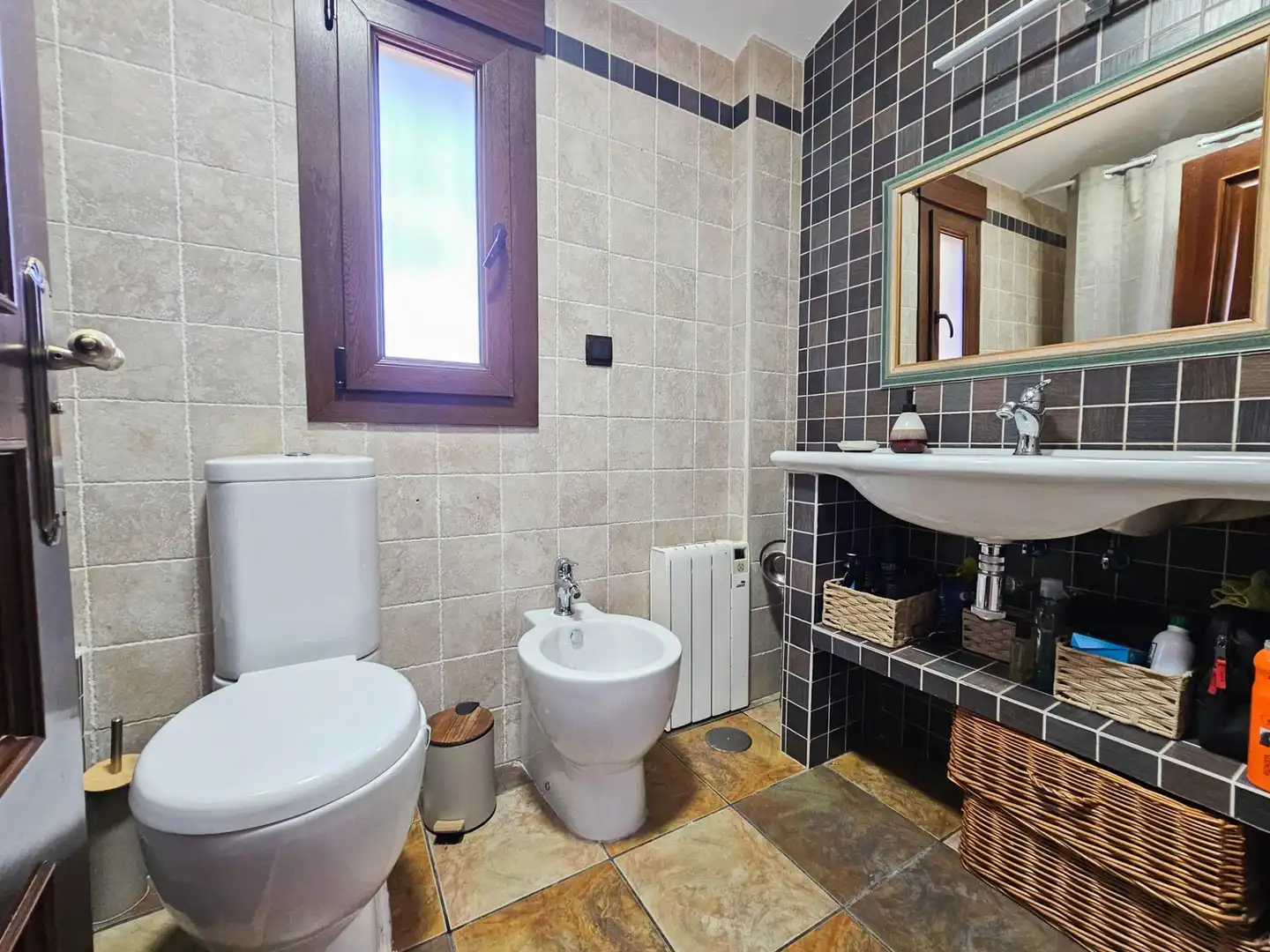 Baño de Casa o chalet en venta en La Guardia de Jaén con Aire acondicionado, Calefacción y Jardín privado